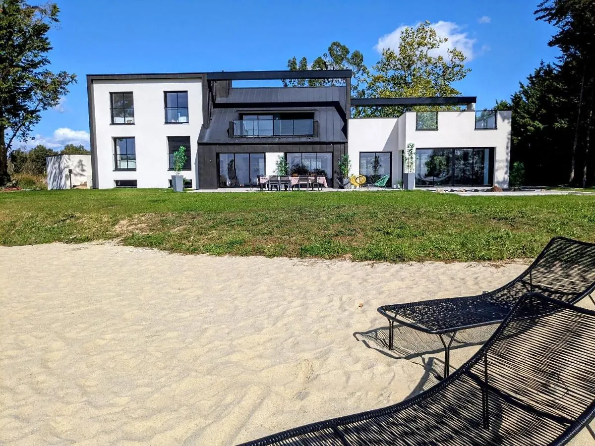 Chambre Dans Villa Proche Rennes - Cuisine, Entree Independante Laille Guest house